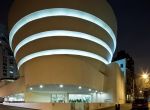Музей Гуггенхайма (Solomon R. Guggenheim Museum) - крупное собрание современного искусства. 